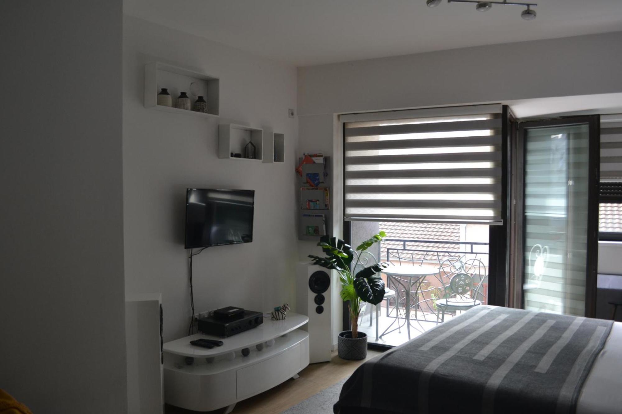 Urban Apartment Ni Kültér fotó