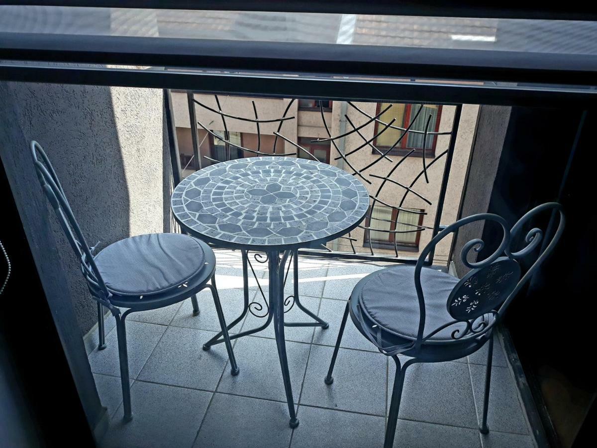 Urban Apartment Ni Kültér fotó